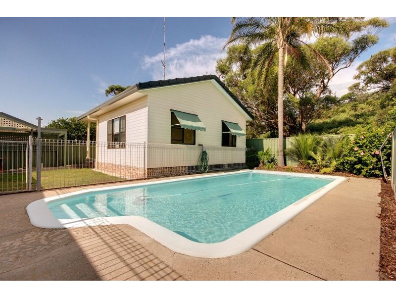 75 Ocean Street, Windang NSW 2528