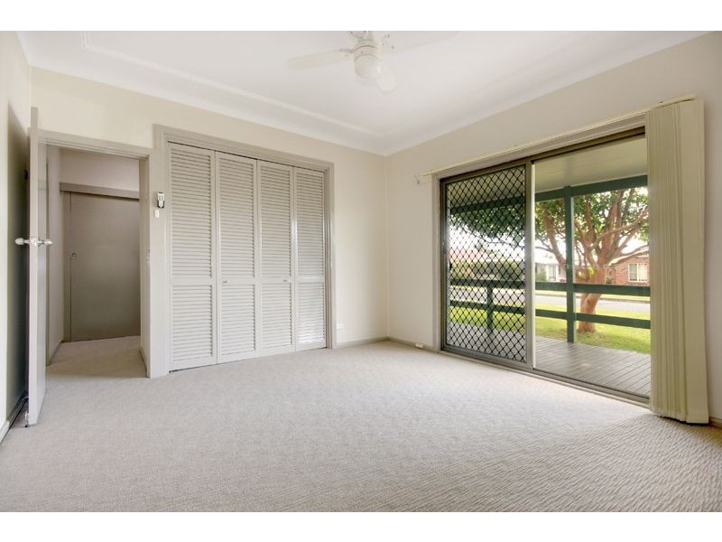 75 Ocean Street, Windang NSW 2528