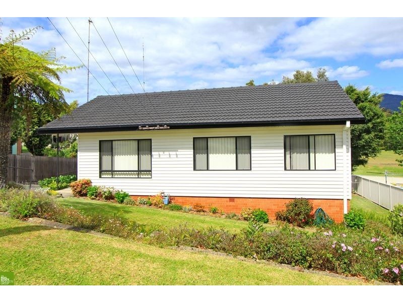 14 Bukari Street, West Wollongong NSW 2500
