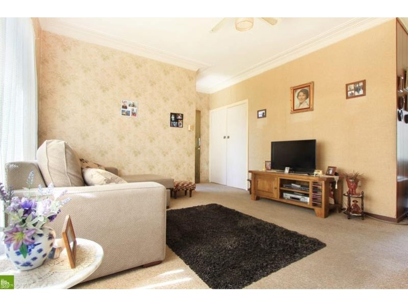 14 Bukari Street, West Wollongong NSW 2500