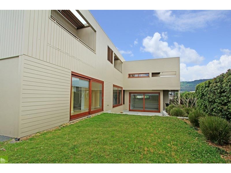 18 Aragan Circuit, Bulli NSW 2516
