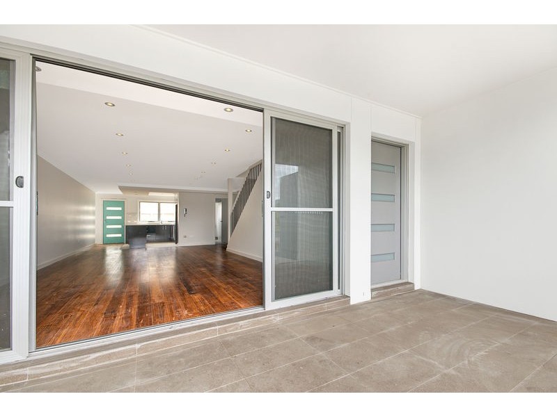 2/273 Rothery Street, Corrimal NSW 2518