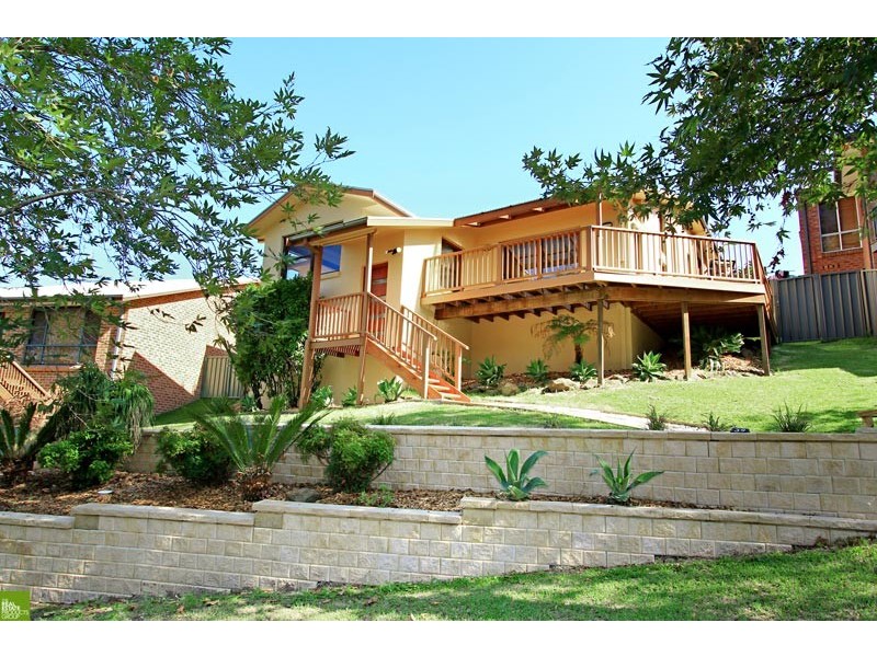 39 Valley Drive, Figtree NSW 2525