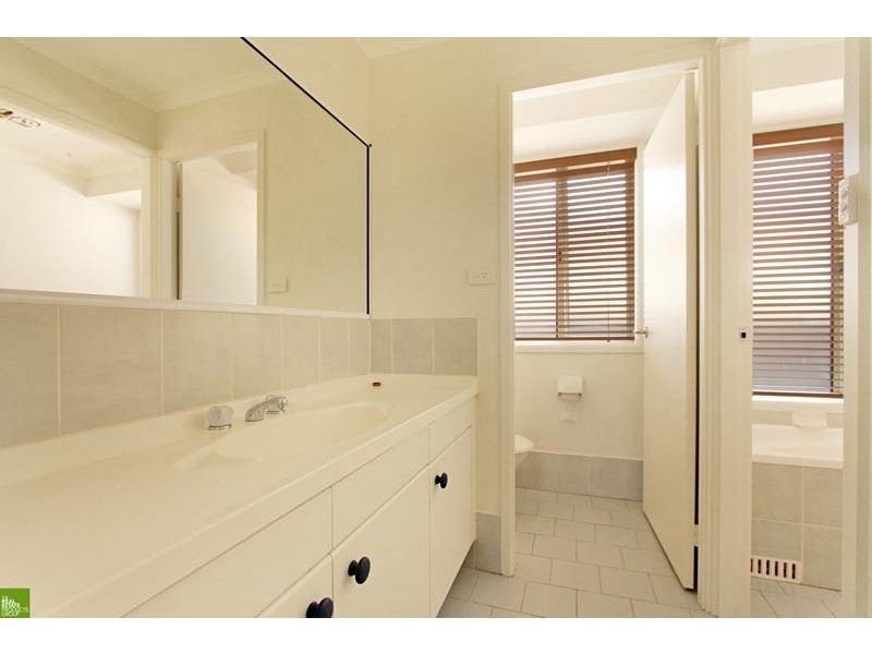 66 Mayfield Circuit, Albion Park NSW 2527