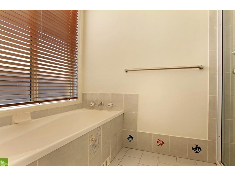 66 Mayfield Circuit, Albion Park NSW 2527