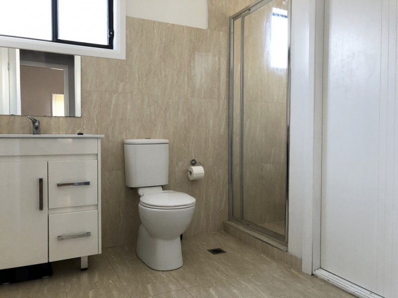 12 Rowland Avenue, Wollongong NSW 2500