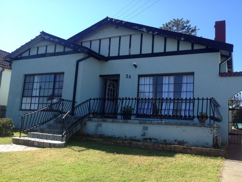 24 Reservoir Street, Port Kembla NSW 2505