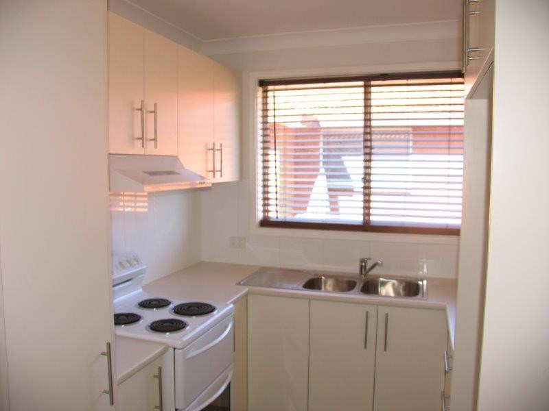 2/66 Donald Street, Fairy Meadow NSW 2519