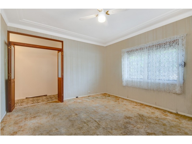 6 Augusta St, East Corrimal NSW 2518