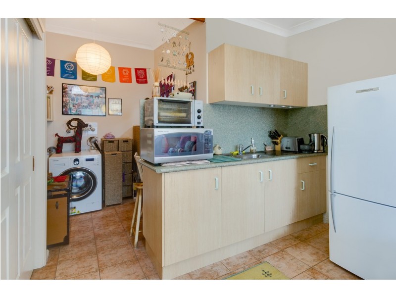 6 Augusta St, East Corrimal NSW 2518