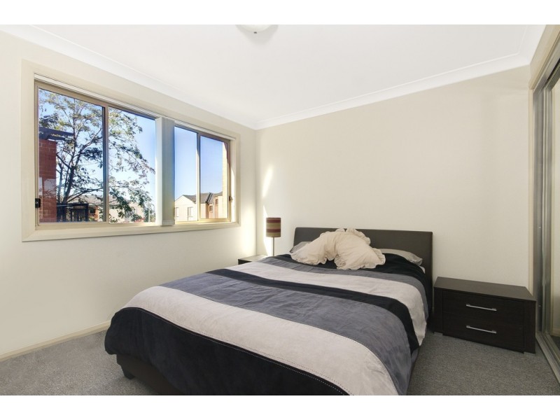 4/35 Bridge Street, Coniston NSW 2500