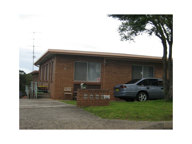 2/13 Pine Crescent, Coniston NSW 2500