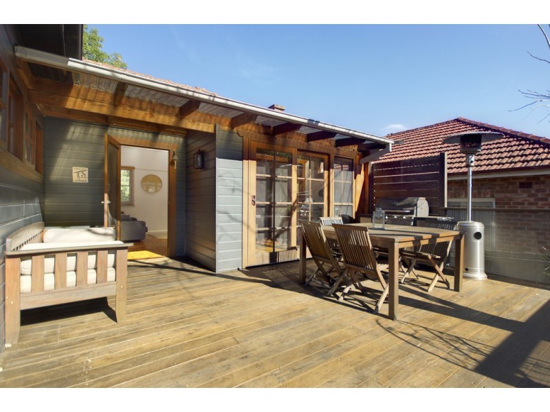 35 Ocean Street, Mount Saint Thomas NSW 2500