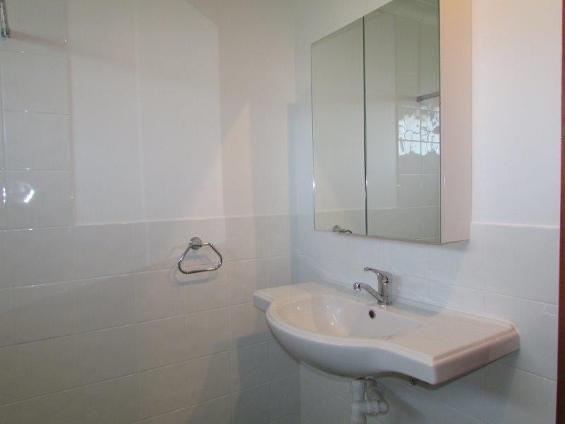 15 Stratford Road, Unanderra NSW 2526