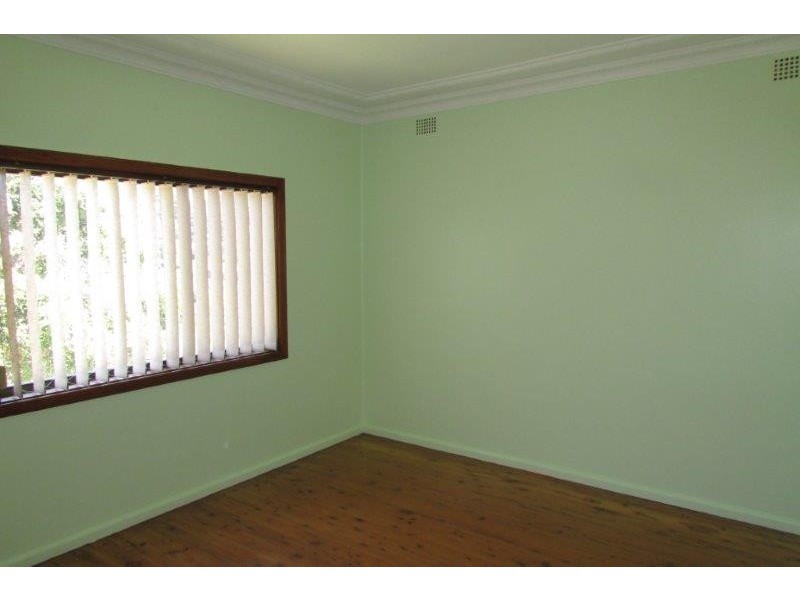 86 Bridge Street, Coniston NSW 2500