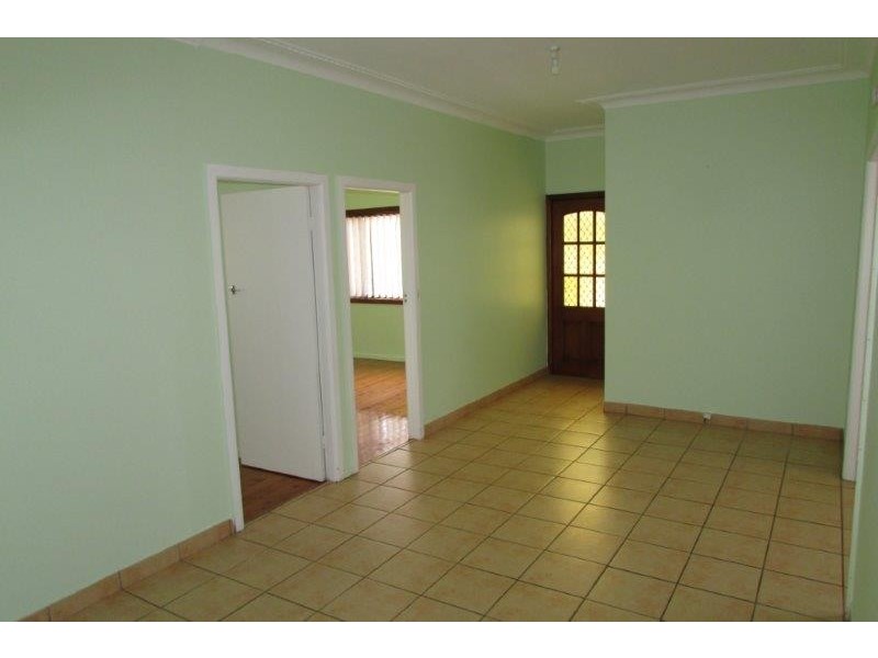 86 Bridge Street, Coniston NSW 2500