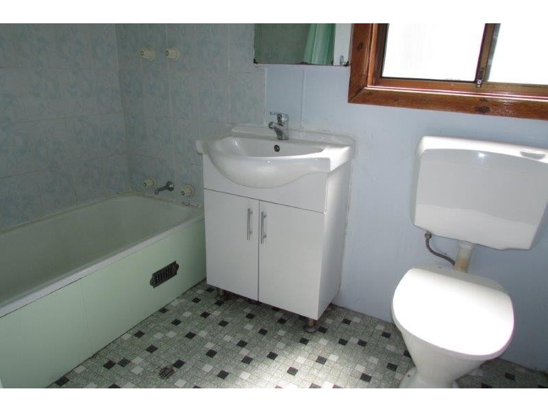 86 Bridge Street, Coniston NSW 2500