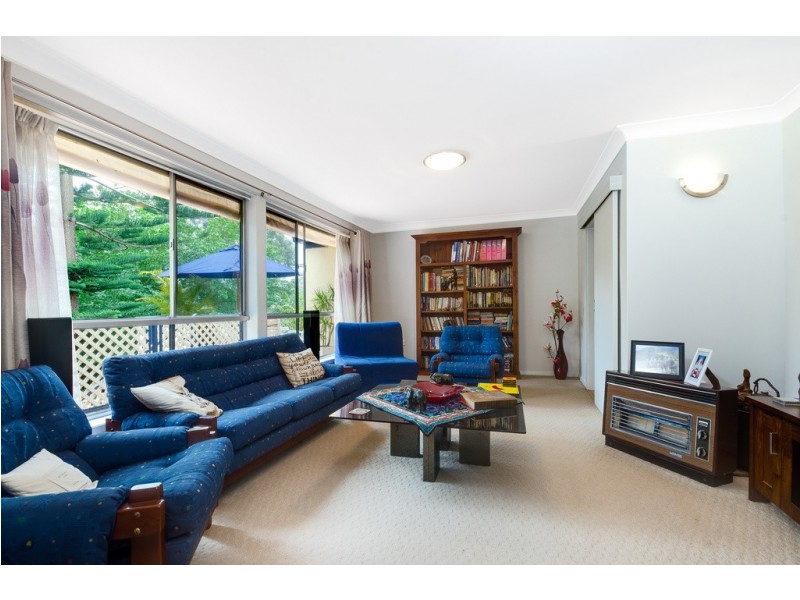 2 Gellatly Ave, Figtree NSW 2525