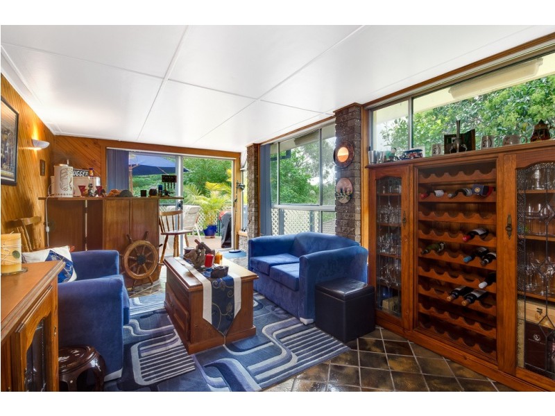 2 Gellatly Ave, Figtree NSW 2525