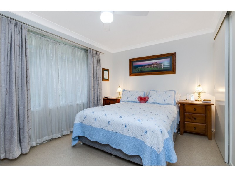 2 Gellatly Ave, Figtree NSW 2525