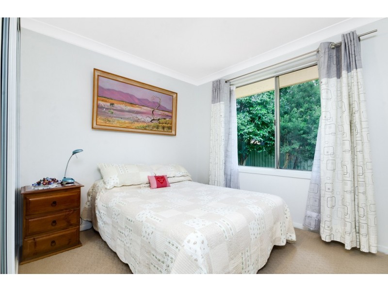 2 Gellatly Ave, Figtree NSW 2525