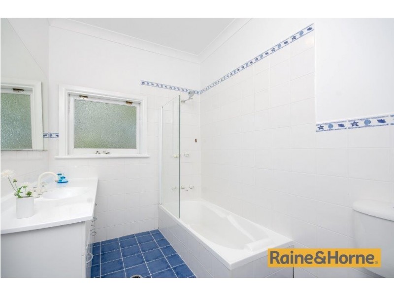 10 Attunga Street, Keiraville NSW 2500