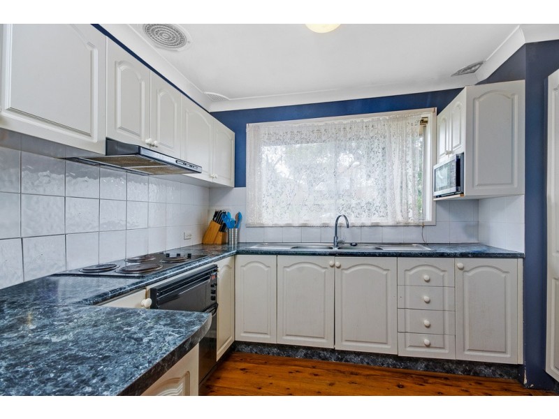 97 Beatus Street, Unanderra NSW 2526