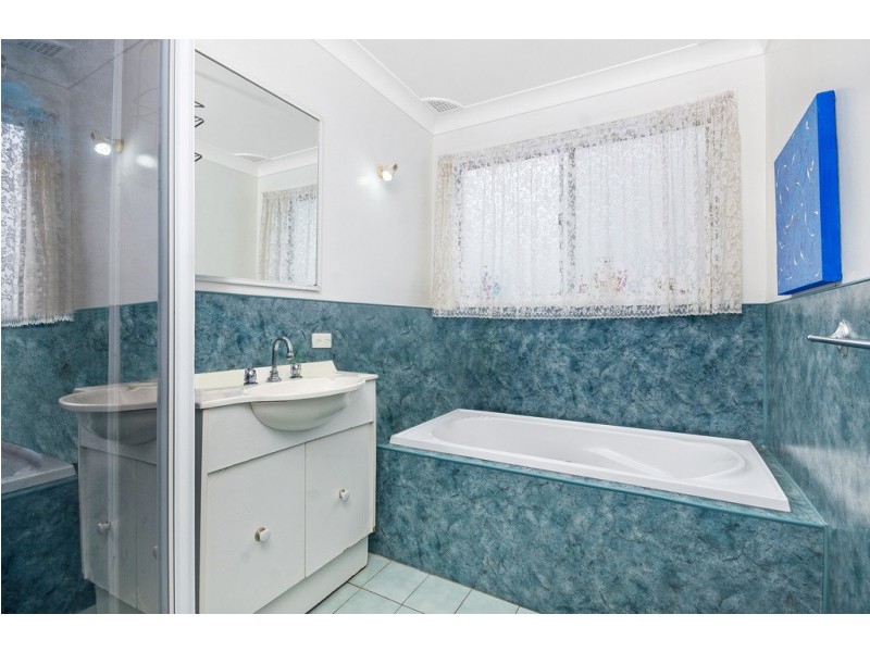 97 Beatus Street, Unanderra NSW 2526