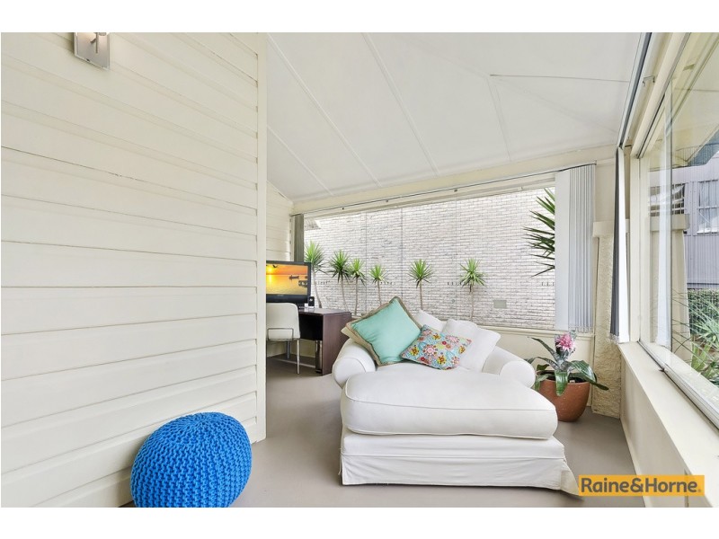 2 Mangerton Road, Mangerton NSW 2500