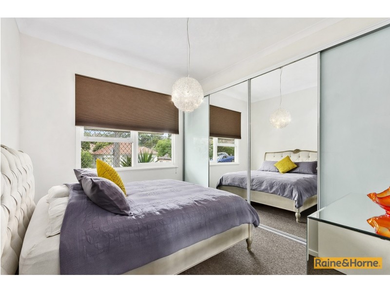 2 Mangerton Road, Mangerton NSW 2500