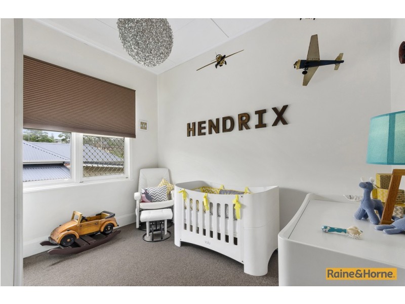 2 Mangerton Road, Mangerton NSW 2500