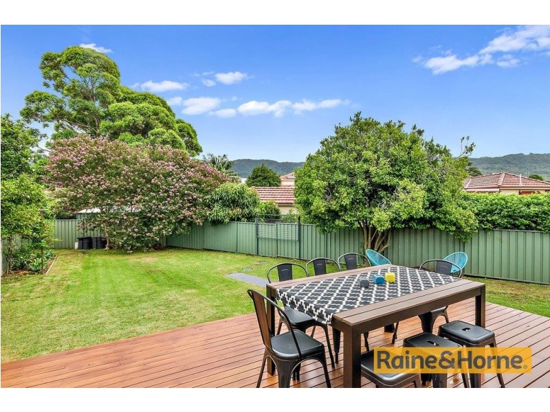 7 Lombard Ave, Fairy Meadow NSW 2519