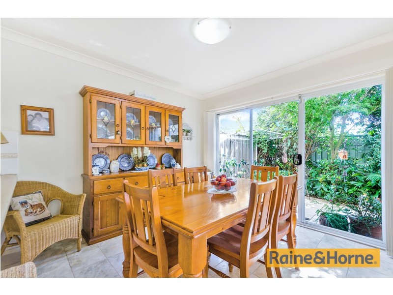 13/4A Tallegalla Street, Unanderra NSW 2526