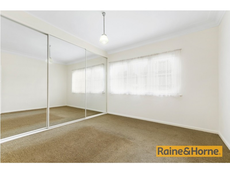 95 Mount Keira Rd, West Wollongong NSW 2500