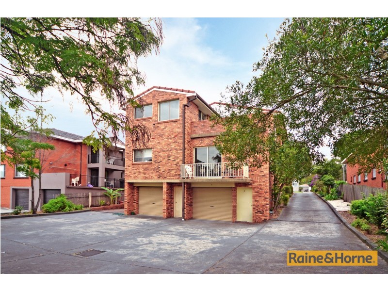 4/9 England Street, West Wollongong NSW 2500