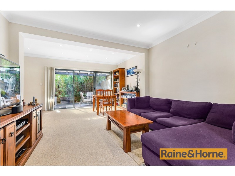 2/11 Park Road, Corrimal NSW 2518