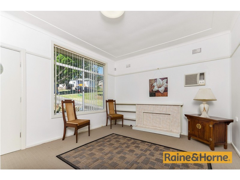 6 Rhondda Street, Berkeley NSW 2506