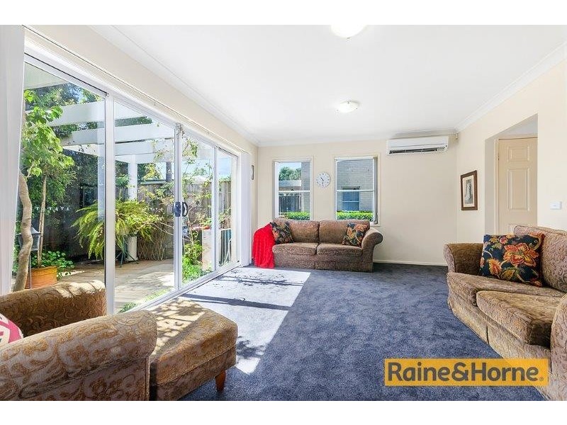 13/4A Tallegalla Street,, Unanderra NSW 2526