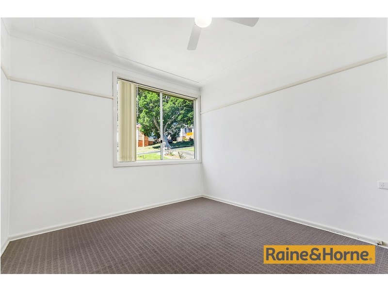 6 Rhondda Street, Berkeley NSW 2506