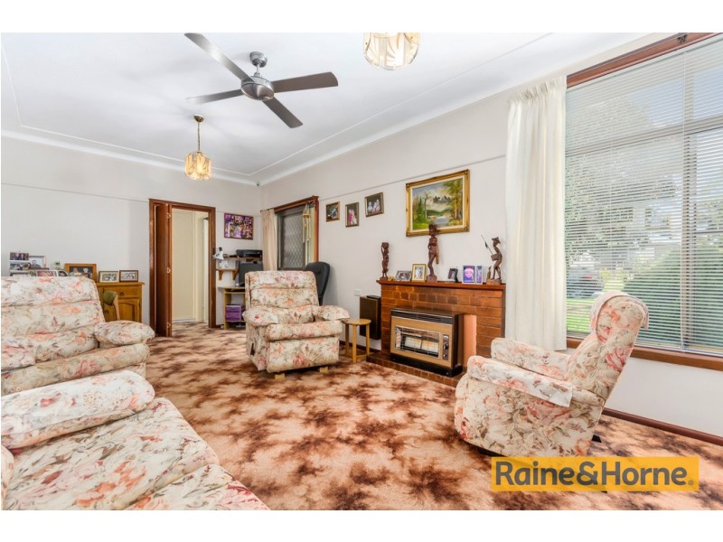2 Rhondda Street, Berkeley NSW 2506