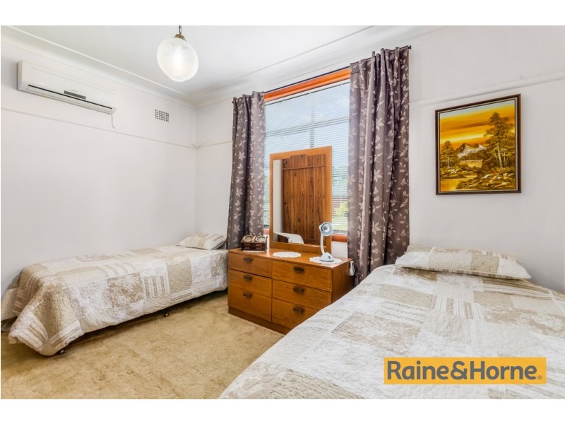2 Rhondda Street, Berkeley NSW 2506