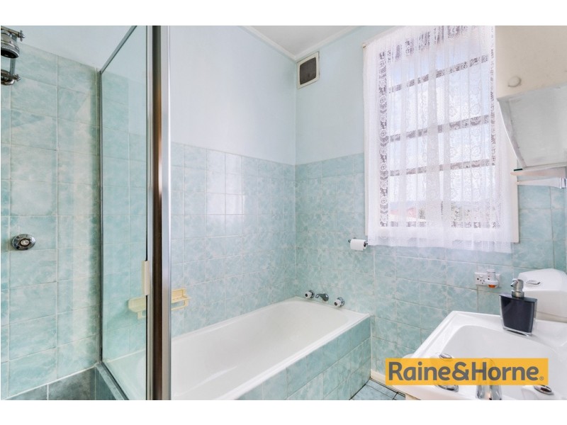 2 Rhondda Street, Berkeley NSW 2506