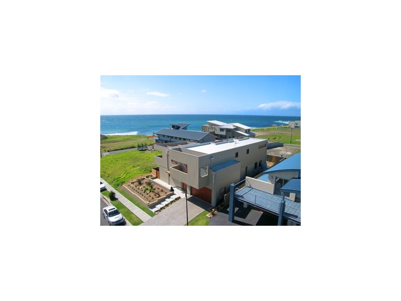 18 Aragan Ct, Bulli NSW 2516