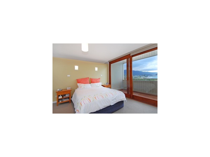 18 Aragan Ct, Bulli NSW 2516