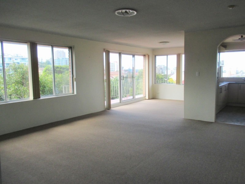 9/8 First Street, Wollongong NSW 2500