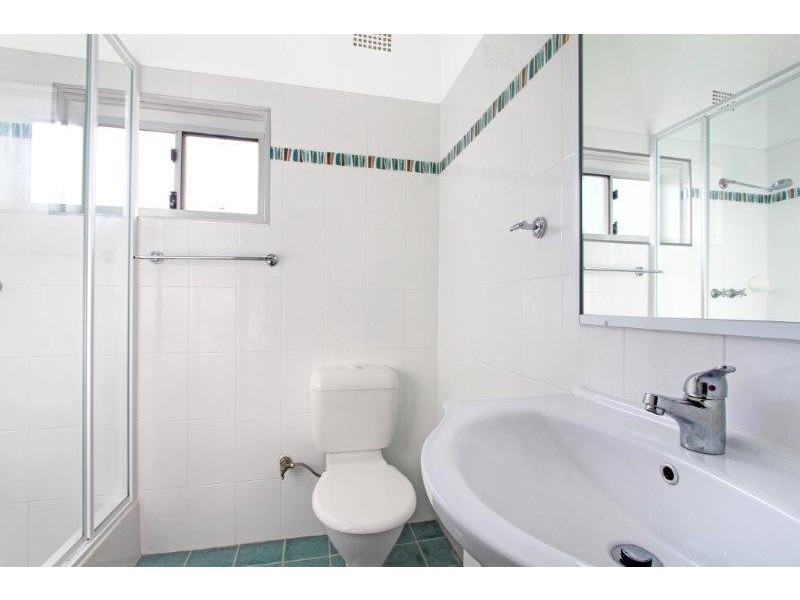 12a/30 Rowland Avenue, Wollongong NSW 2500