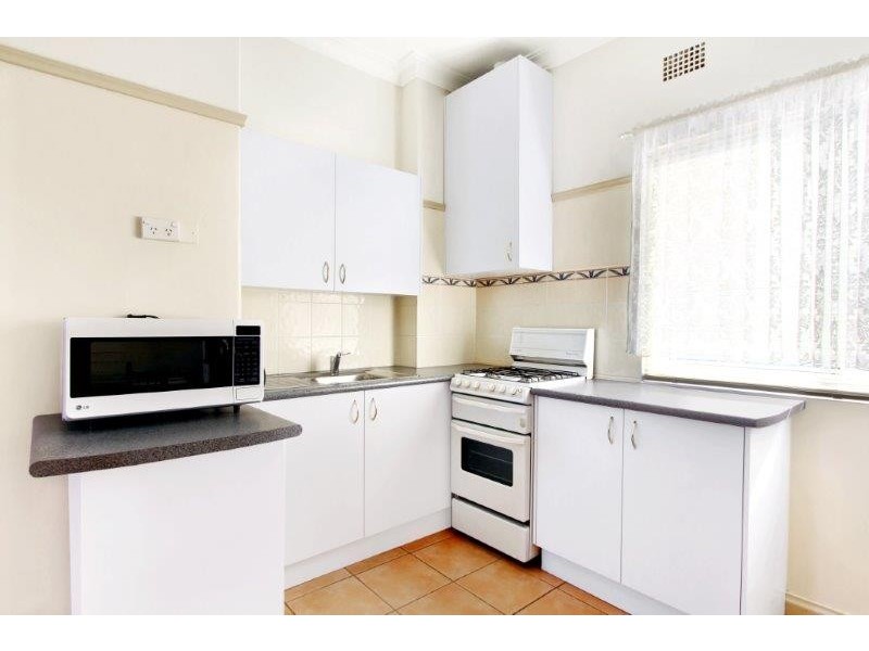 12a/30 Rowland Avenue, Wollongong NSW 2500