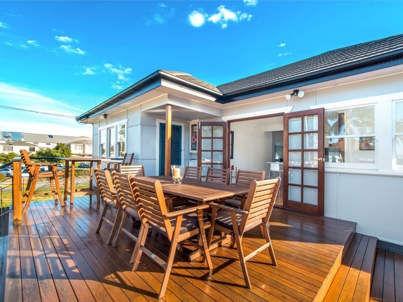 6 Ball Street, Woonona NSW 2517