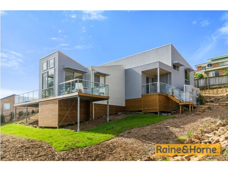 4 Masthead Place, Berkeley NSW 2506