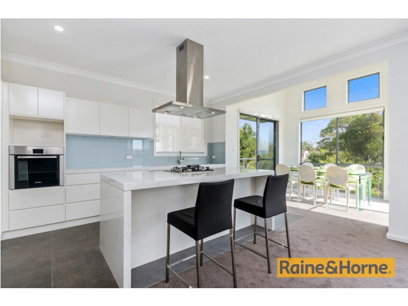 4 Masthead Place, Berkeley NSW 2506